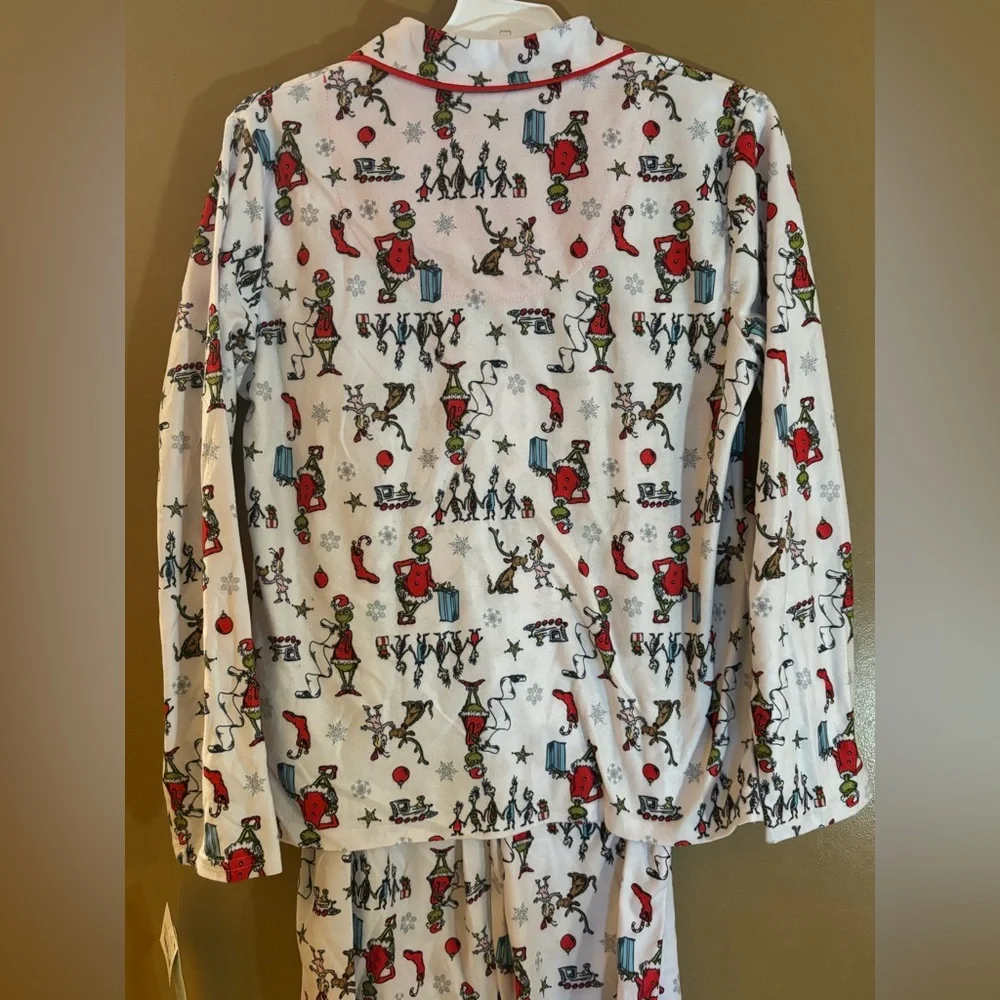 The Grinch Youth Boy's or Girl's Flannel Holiday Coat Pajama Set LG 10/12